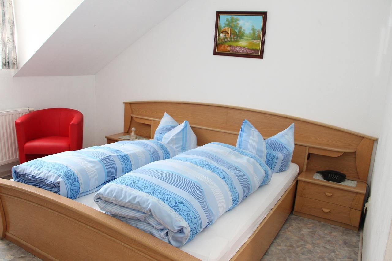 Hotel Bayerischer Hof Wiesau Extérieur photo