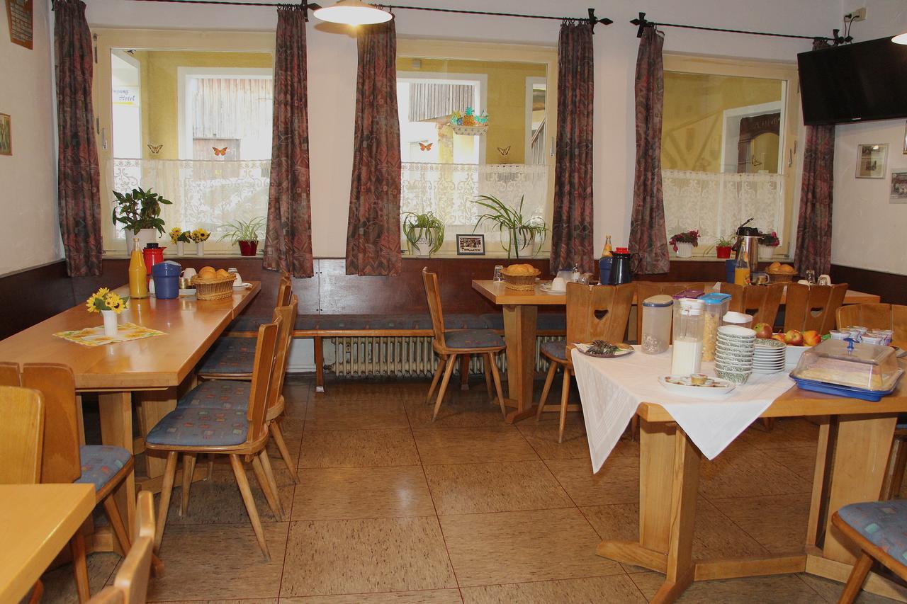 Hotel Bayerischer Hof Wiesau Extérieur photo